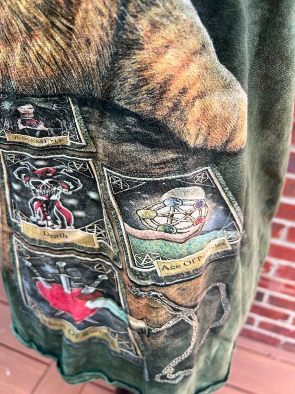 "The Reader" T-shirt by The Mountain Cat Reading Tarot Size L - Picture 2 of 11